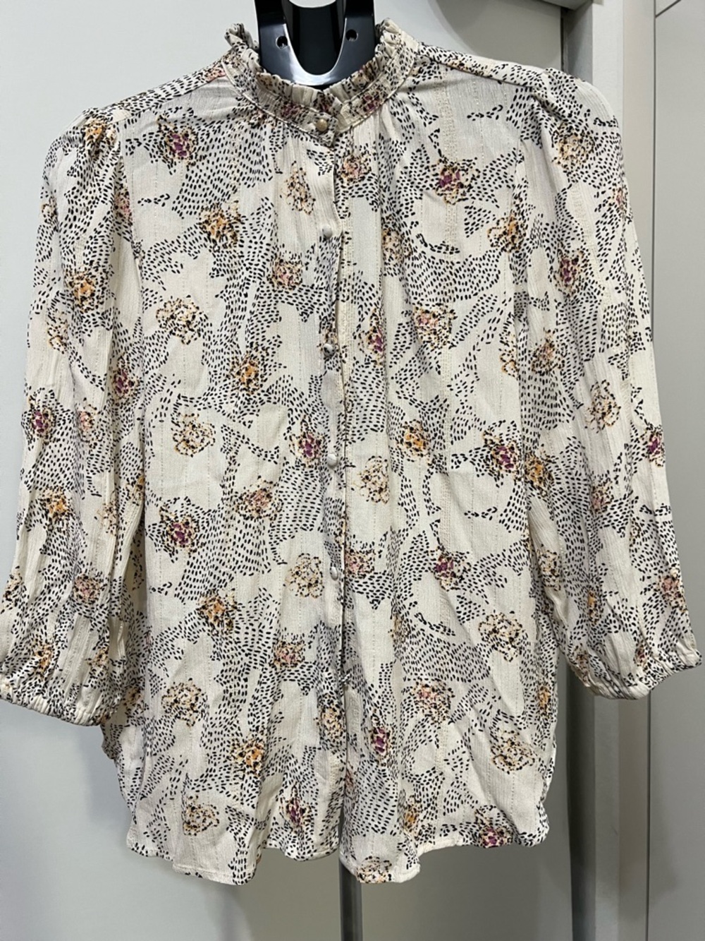 Joie NWT Printed Metallic Detail Ruffle Neck Blouse Size S – Retail $69